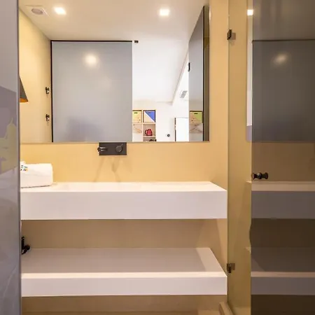 Bairro Alto Music Pensión 3*